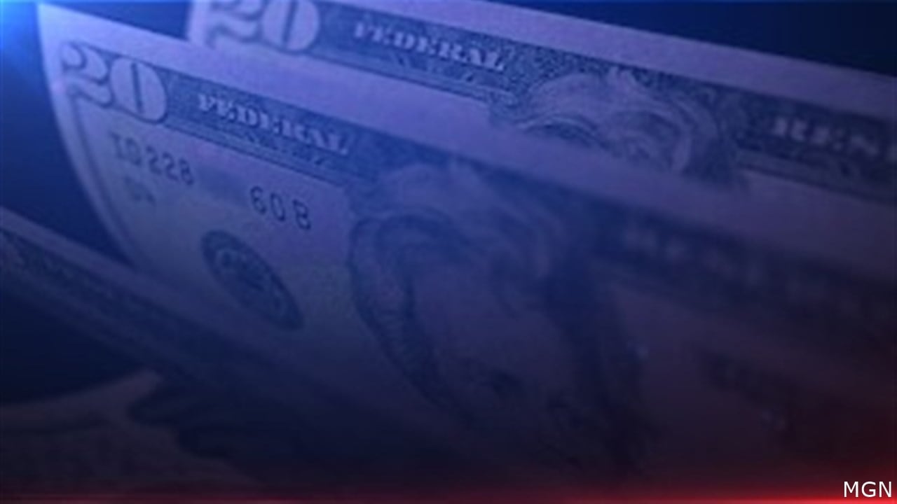 Phony feds fool senior into sending money