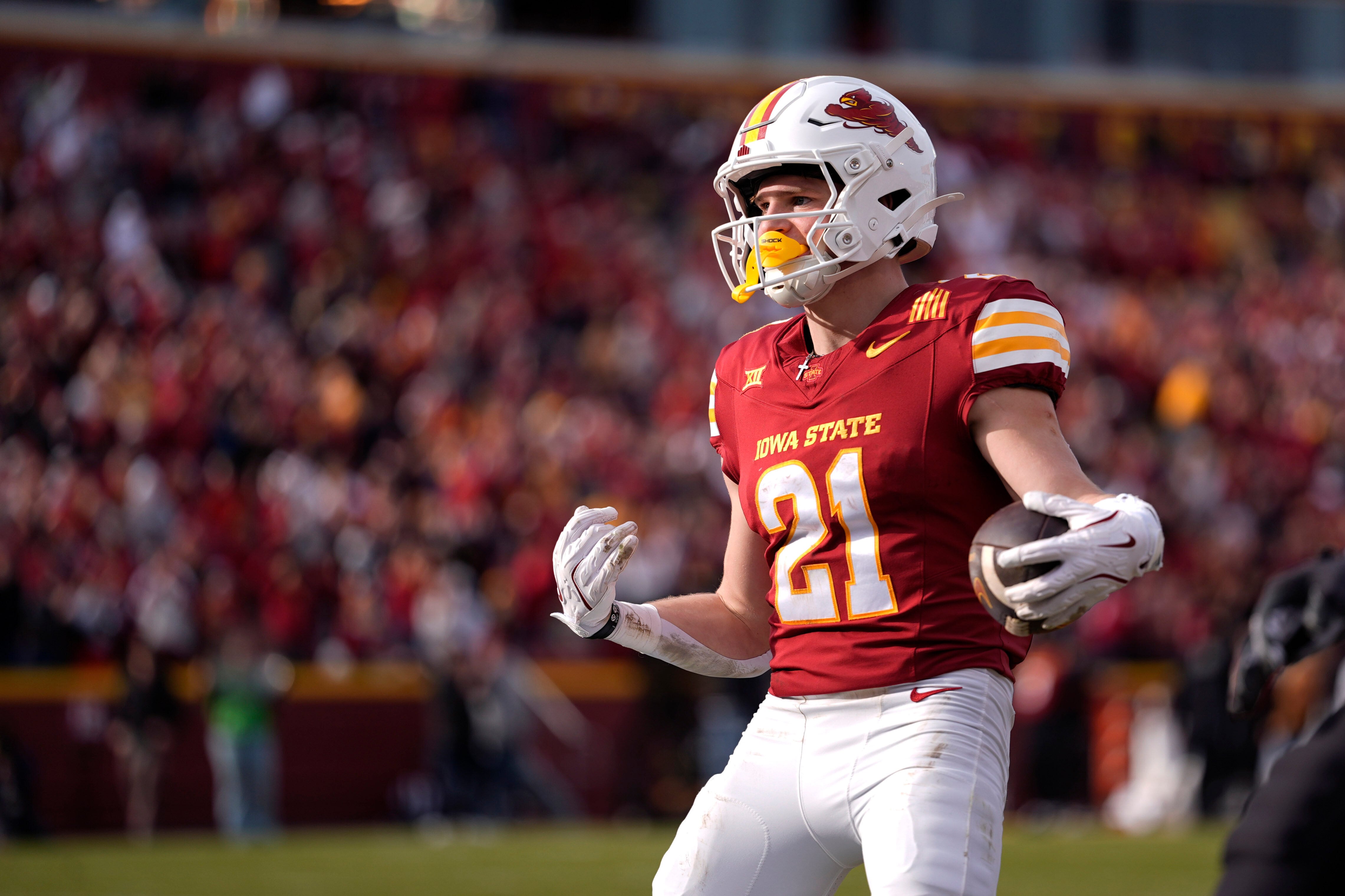 Iowa State Edges West Virginia 45-42 in High-Octane Football Clash