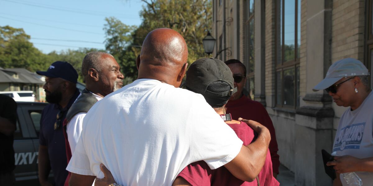 4 arrests made in connection with mass shooting that left 6 dead in