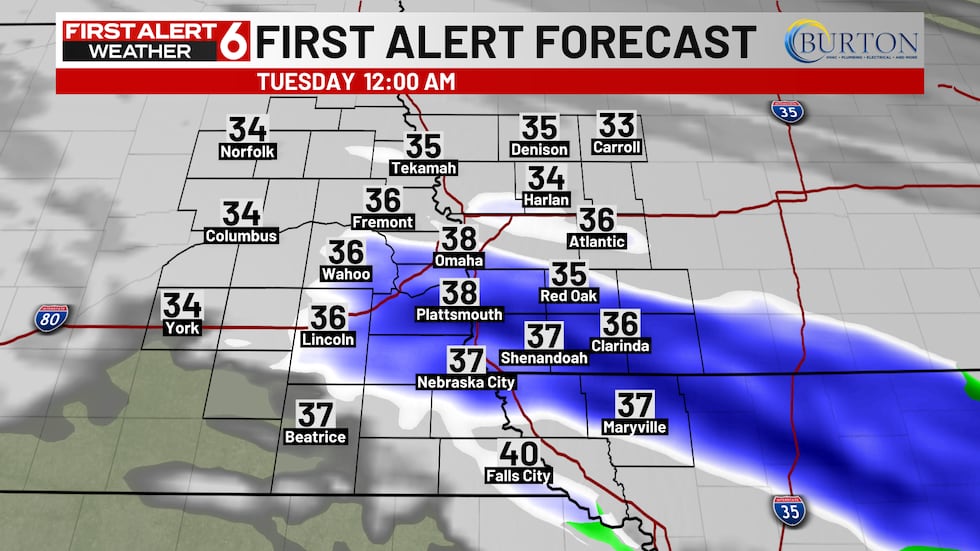 Heavy snow looks to begin near midnight late Monday.
