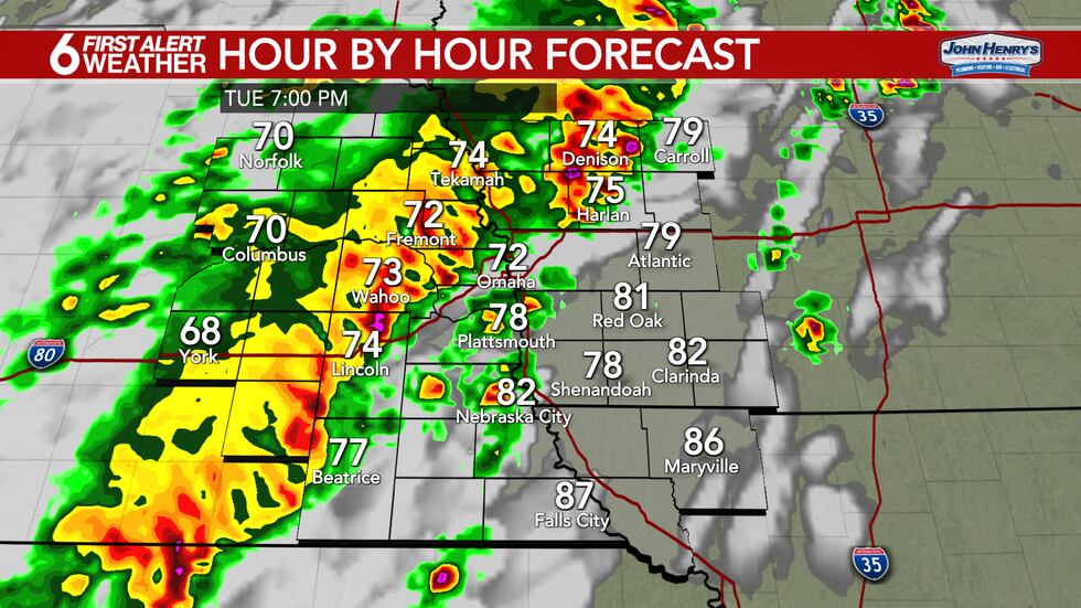 Storms move into the metro by 7pm