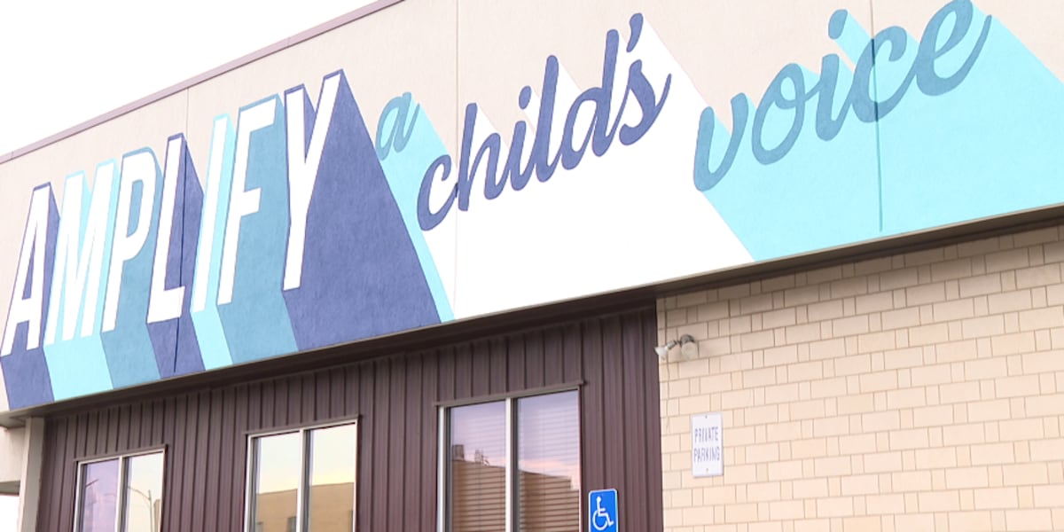 Political Task Team Omaha mural project brings hope to children served by CASA
