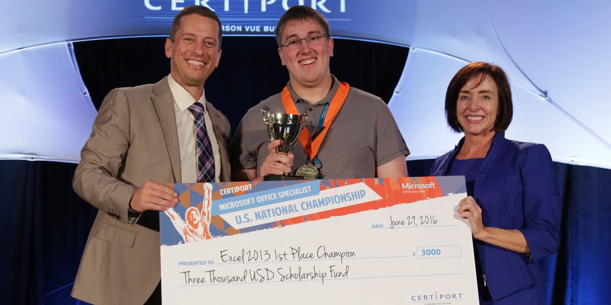 Student finishes third at international computer competition