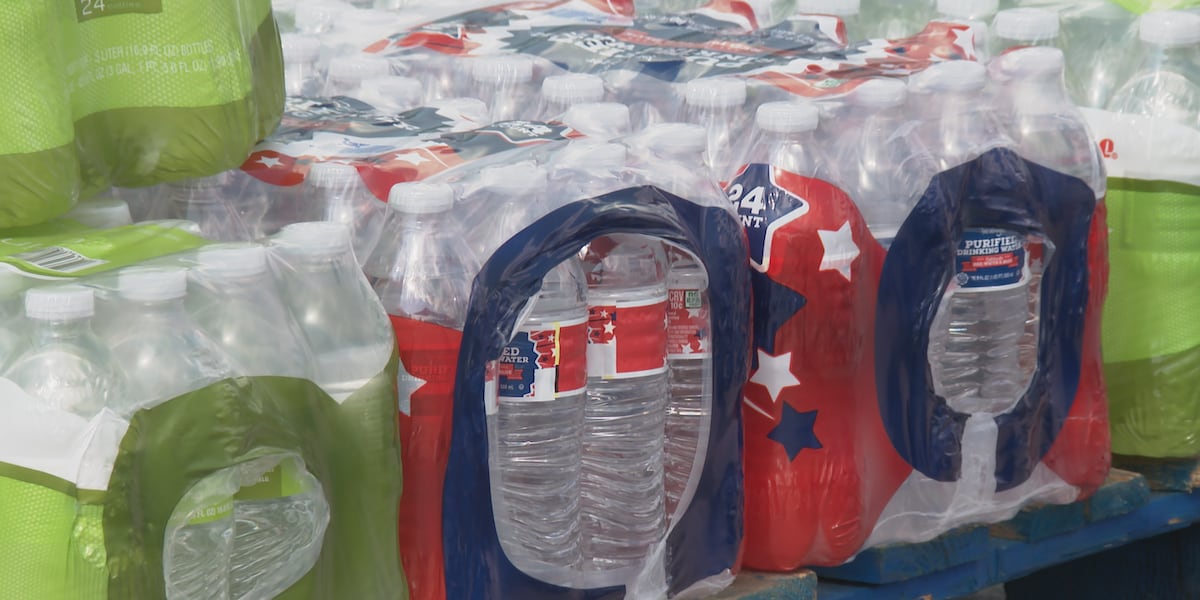Hydrate for Hope gives out more than just water in Omaha