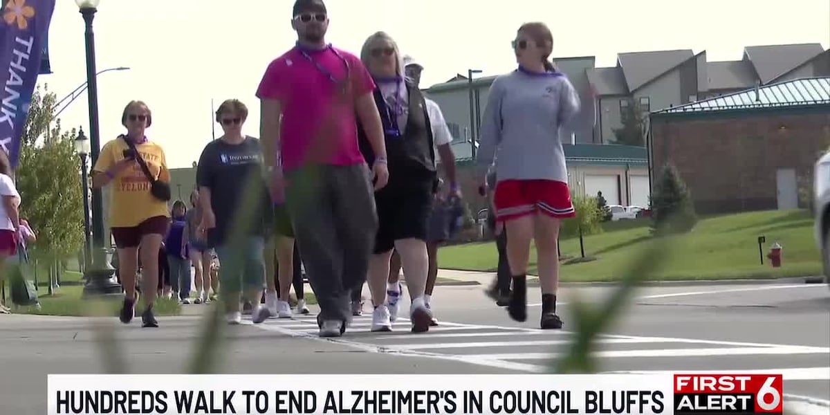 Hundreds of Iowans participate in walk to raise awareness for Alzheimer’s