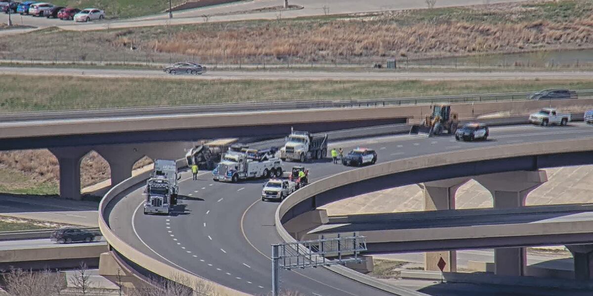 Omaha Ramp Dump truck crash closes I-480 on-ramp in Omaha
