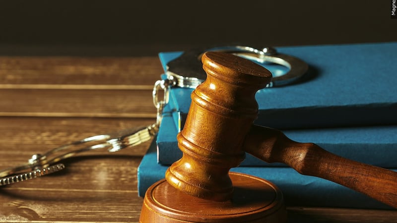 Gavel & handcuffs