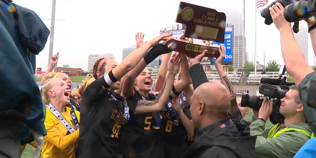 Gretna East girls soccer wins back-to-back Class B state championships