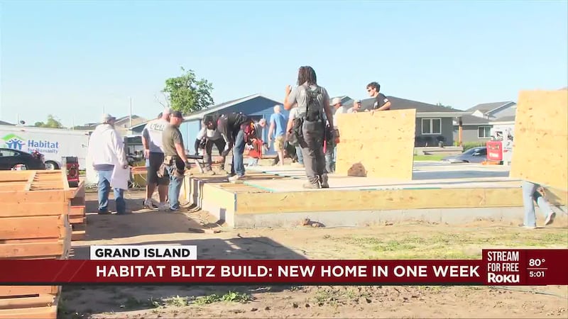 Construction crews work to complete Grand Island home by Saturday